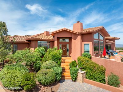 235 El Camino Tesoros