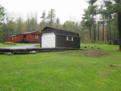 385 Lyon Rd