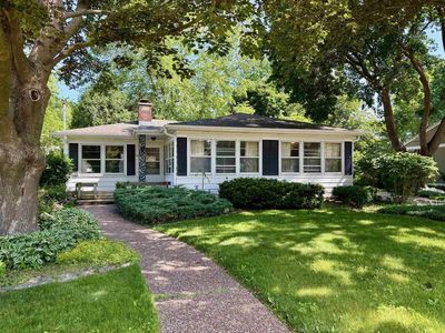 7022 Franklin Avenue