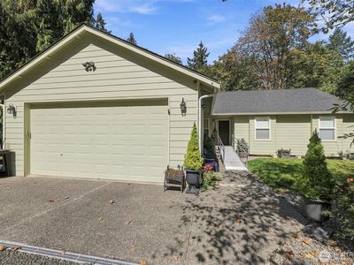 2012 Lorraine Drive SE