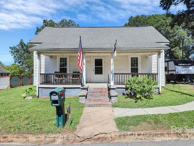 304 Misenheimer Dr NW