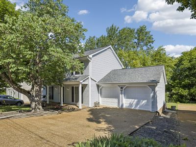 5053 English Village Dr