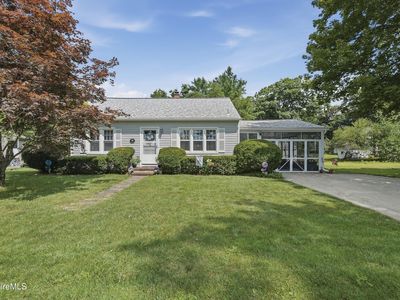 16 Patricia Ave