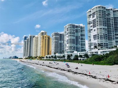 16699 Collins Ave APT 1605
