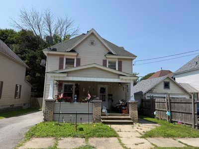 4 Pleasant St