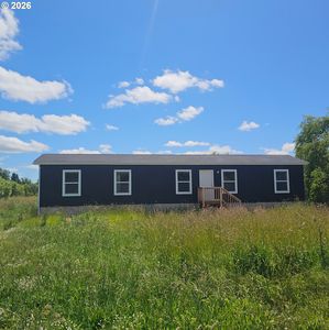 485 NW Richard St