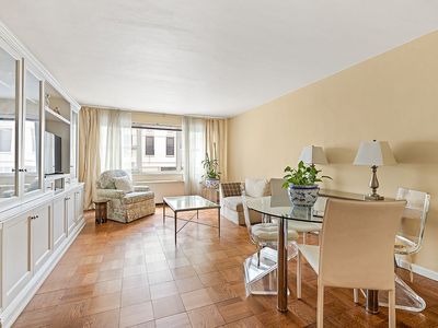 201 E 66th St APT 2D
