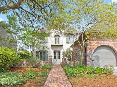 106 Kings Walk