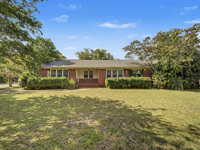 121 W Thigpen Ave