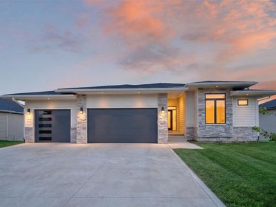 125 NW Alderleaf Dr