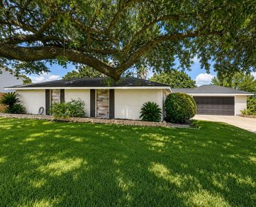 176 Tiger Lily St