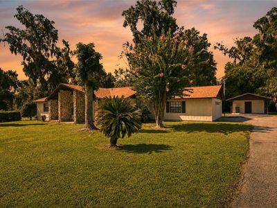 2830 SW 37TH DRIVE