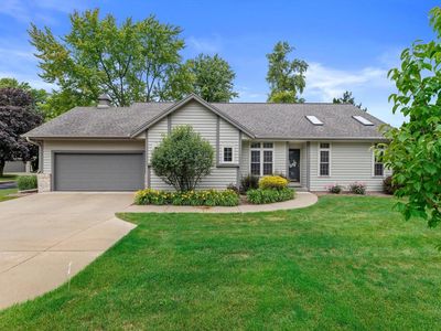 W232N3080 Emerald LANE #B