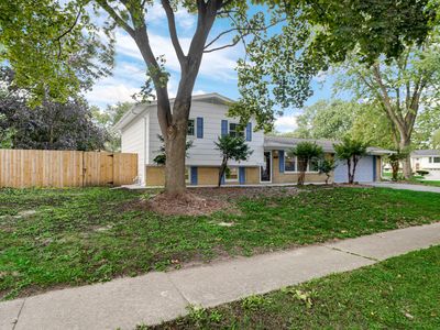 7180 Edgebrook Ln