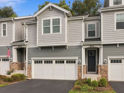 617 Riverbank Ct