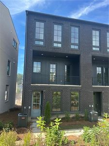 2688 Mackintosh Ct #32