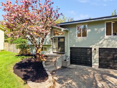 290 NE Torval Canyon Road