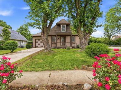 Property at 405 S Pine St, Olathe, KS