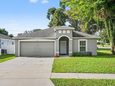203 MAPLE STREET EAST