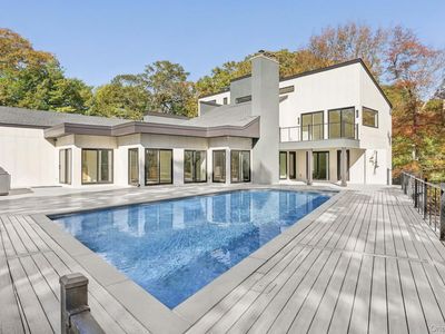 12 Plume Grass Way