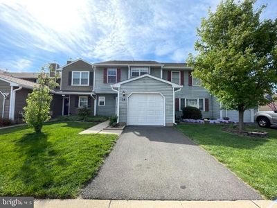 Property at 28 Kennebec Ct, Bordentown, NJ
