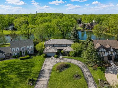 9 Buckingham Dr