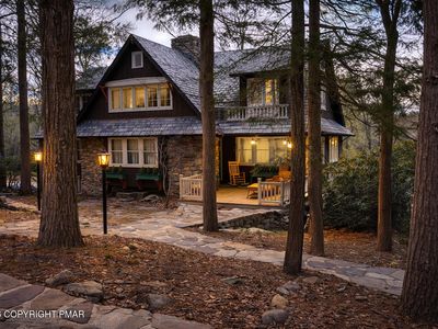 204 Lake Rd