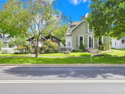 488 S Main St