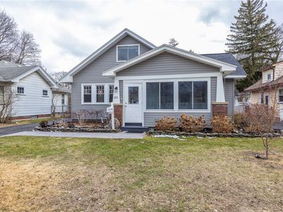85 Hartsdale Rd