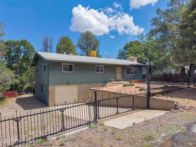 614 Mingus Ave