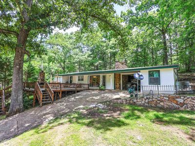 48 McCauley Rd