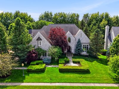 10500 Bishop Cir