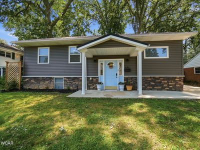 Property at 693 W Lane Ave, Lima, OH