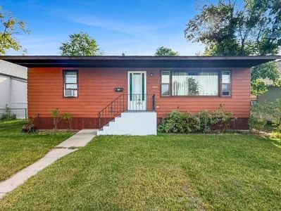610 Central Ave SE