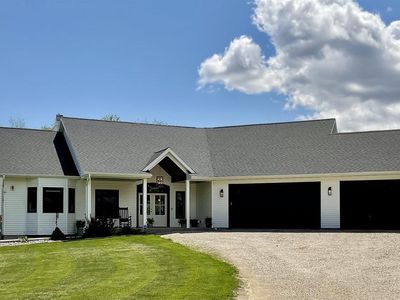 W10559 Hickory Point Road