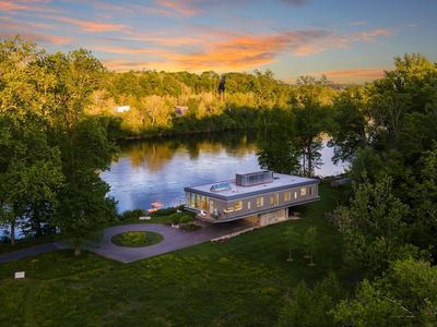2710 River Rd