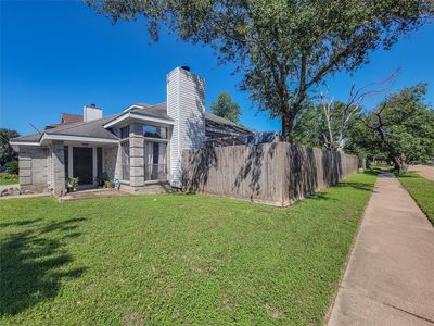 7402 Cavesson Dr