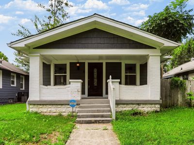1424 N Gladstone Ave