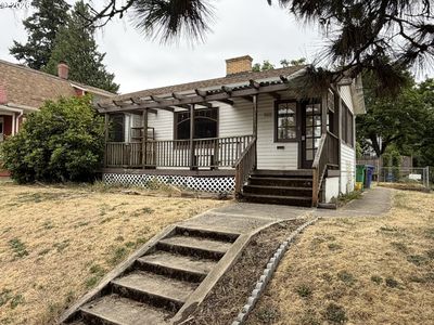 3845 NE 65th Ave