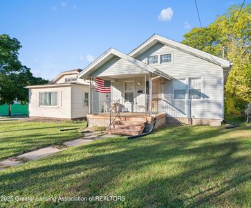 1323 E Cesar E Chavez Ave