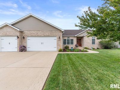 4713 Greenbriar Dr