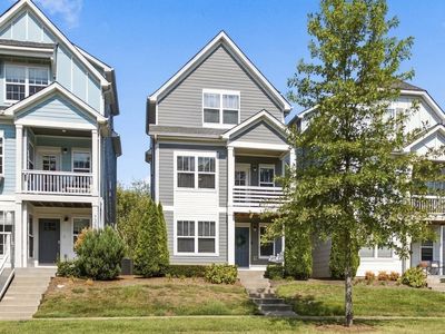 734 Bellevue Rd