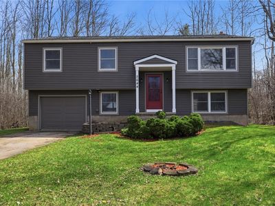 5644 Van Cruyningham Rd