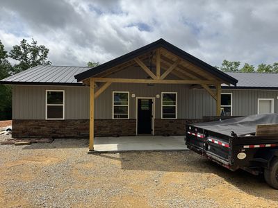 93 Wyatt Ln