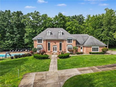 1295 Connecticut Woods Dr