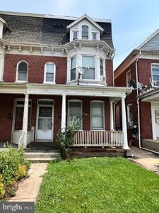 1305 N George St