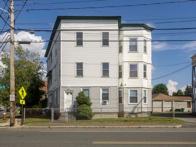 583 Chicopee St