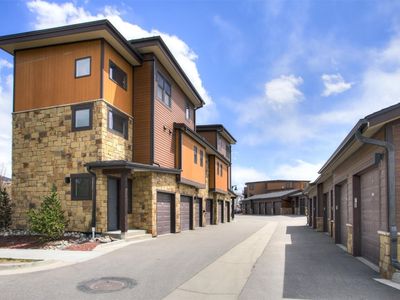 1100 Blue River Pkwy UNIT 101