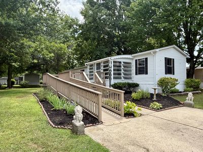 6 Surrey Dr #51