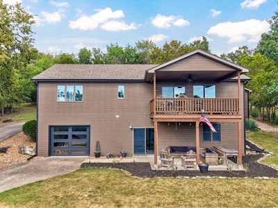 313 Lakefront Circle